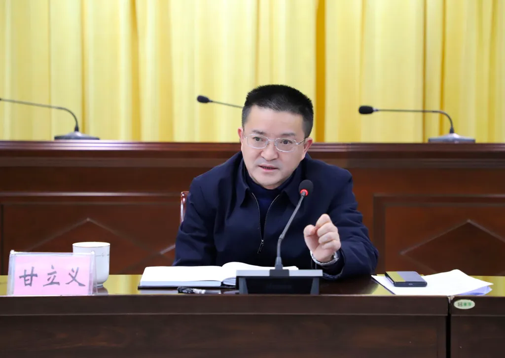 2.webp.png 2.webp.png